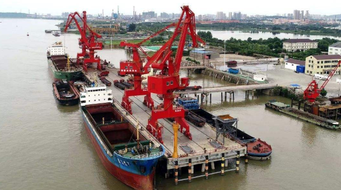 昭通概述露天料场港口封闭问题的实行方法